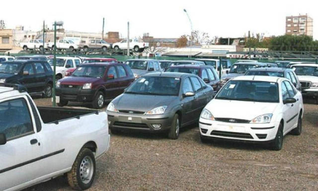 No es necesario emitir factura en venta de autos